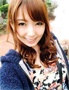 18禁女裸乳扒开免费视频/舒服寂寞难耐bd在线播放