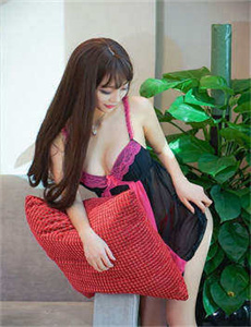《她是拉莫娜》